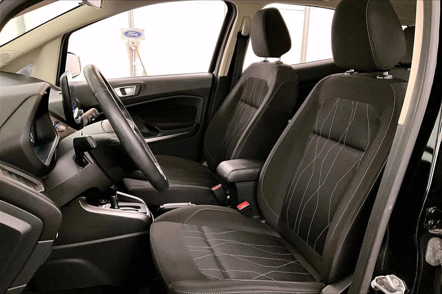 Certified 2019 Ford EcoSport SE w/ SE Convenience Package image 24