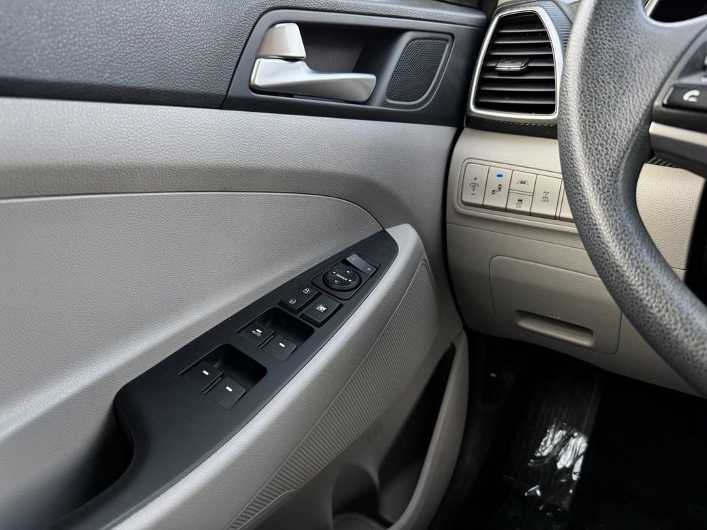 Used 2019 Hyundai Tucson Value AWD/4WD image 32