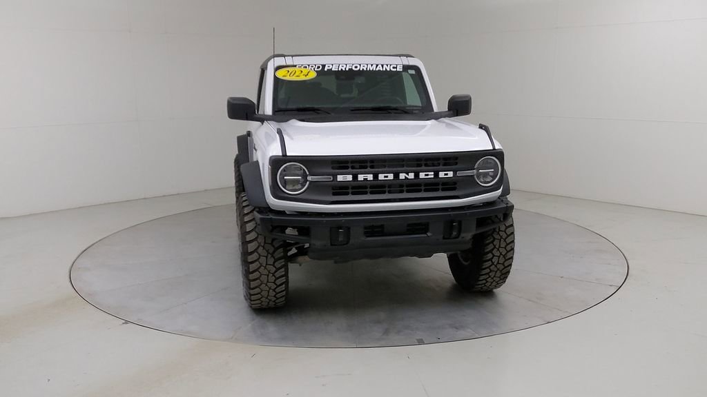 Certified 2024 Ford Bronco Black Diamond AWD/4WD image 9
