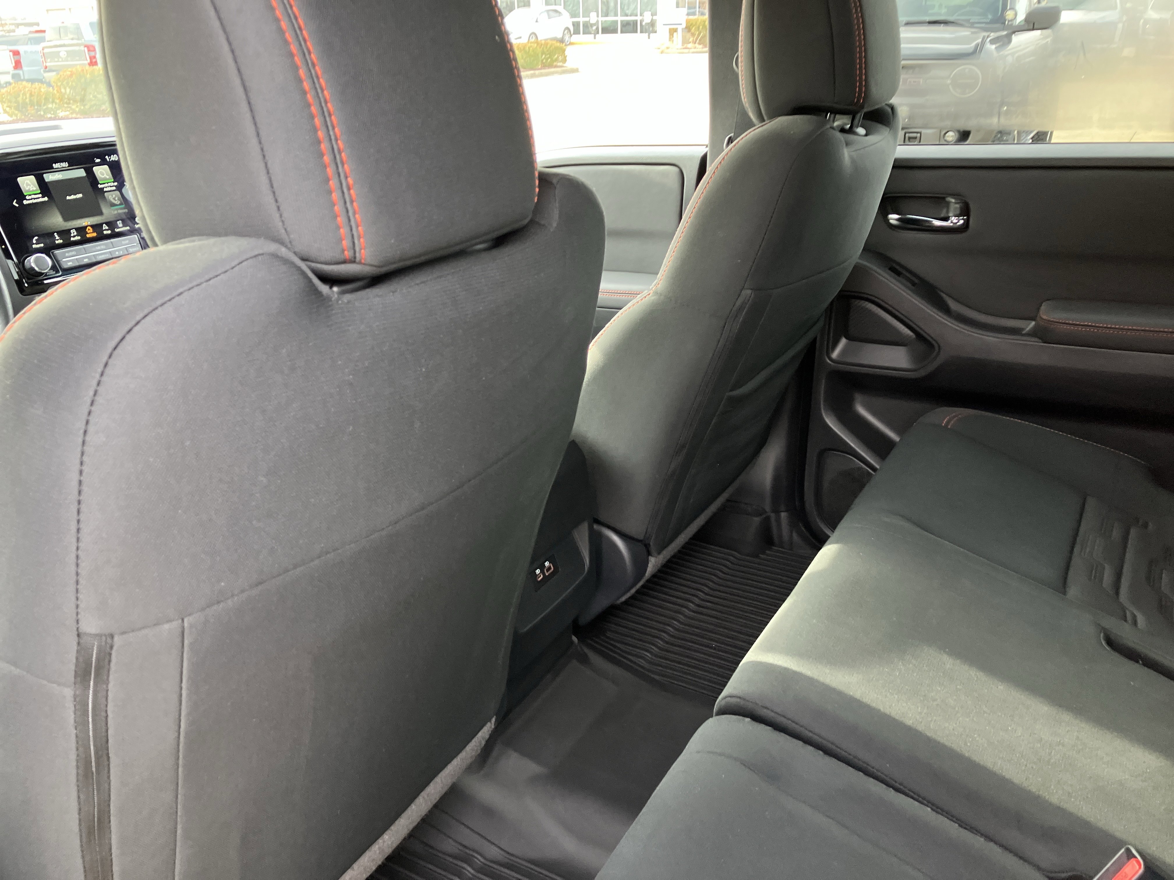 Used 2024 Nissan Frontier PRO-4X w/ Technology Package image 33