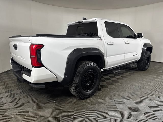 Used 2024 Toyota Tacoma TRD Sport w/ TRD Sport Premium Package AWD/4WD image 3