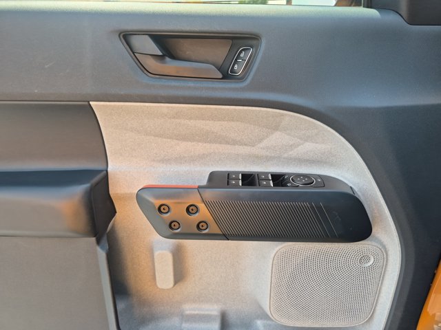 Certified 2022 Ford Maverick XLT FWD image 13