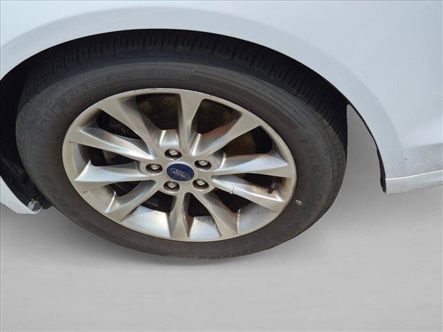 Certified 2017 Ford Fusion SE FWD image 12