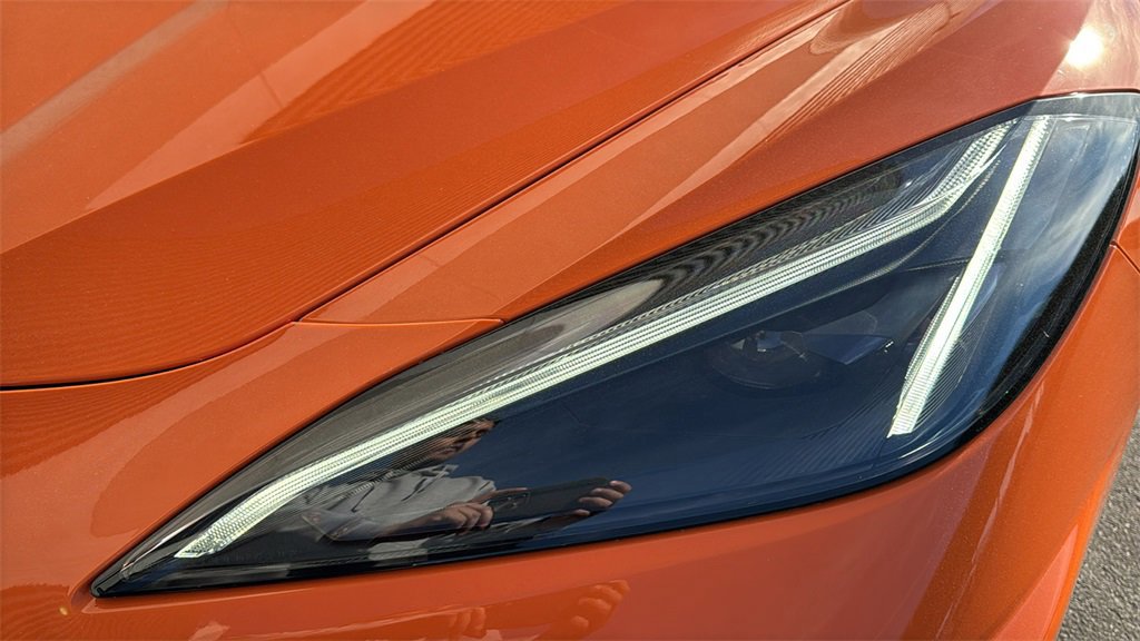 Used 2022 Chevrolet Corvette Stingray Premium Conv w/ Z51 Performance Package image 7