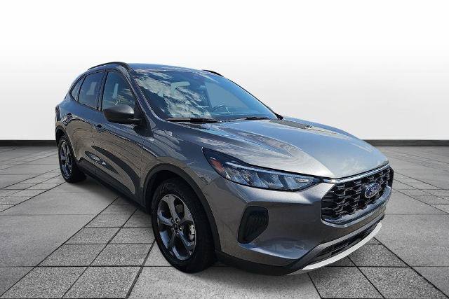 Certified 2025 Ford Escape ST-Line FWD image 3