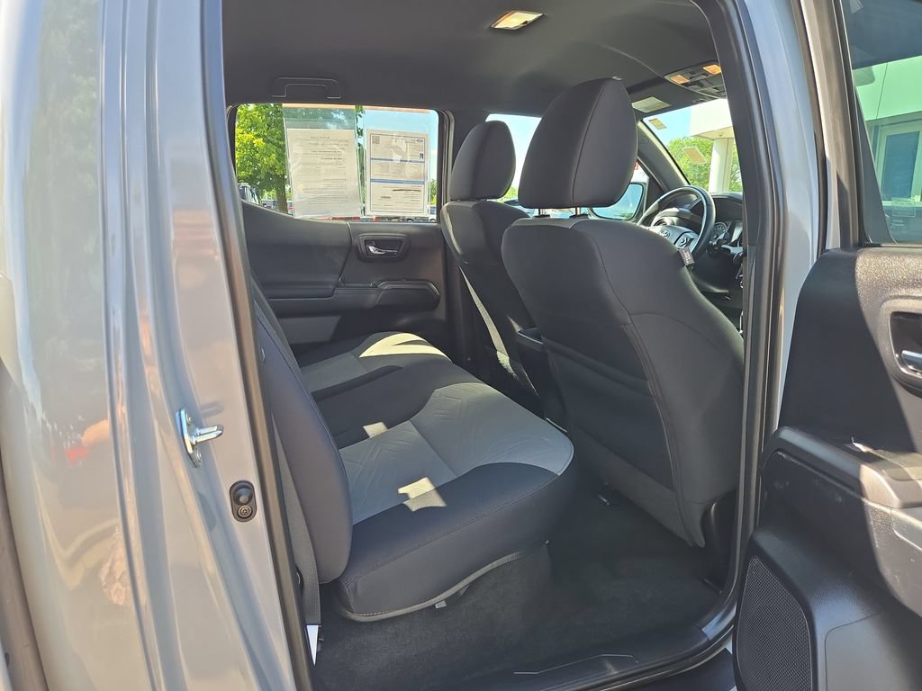 Used 2021 Toyota Tacoma TRD Off-Road AWD/4WD image 28