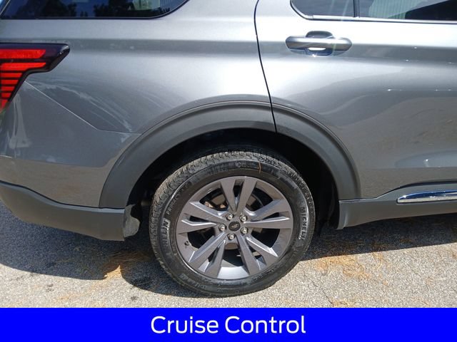 Certified 2025 Ford Explorer Active w/ Active Comfort Package AWD/4WD image 11
