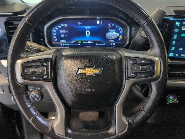 Used 2022 Chevrolet Silverado 1500 LT AWD/4WD image 17