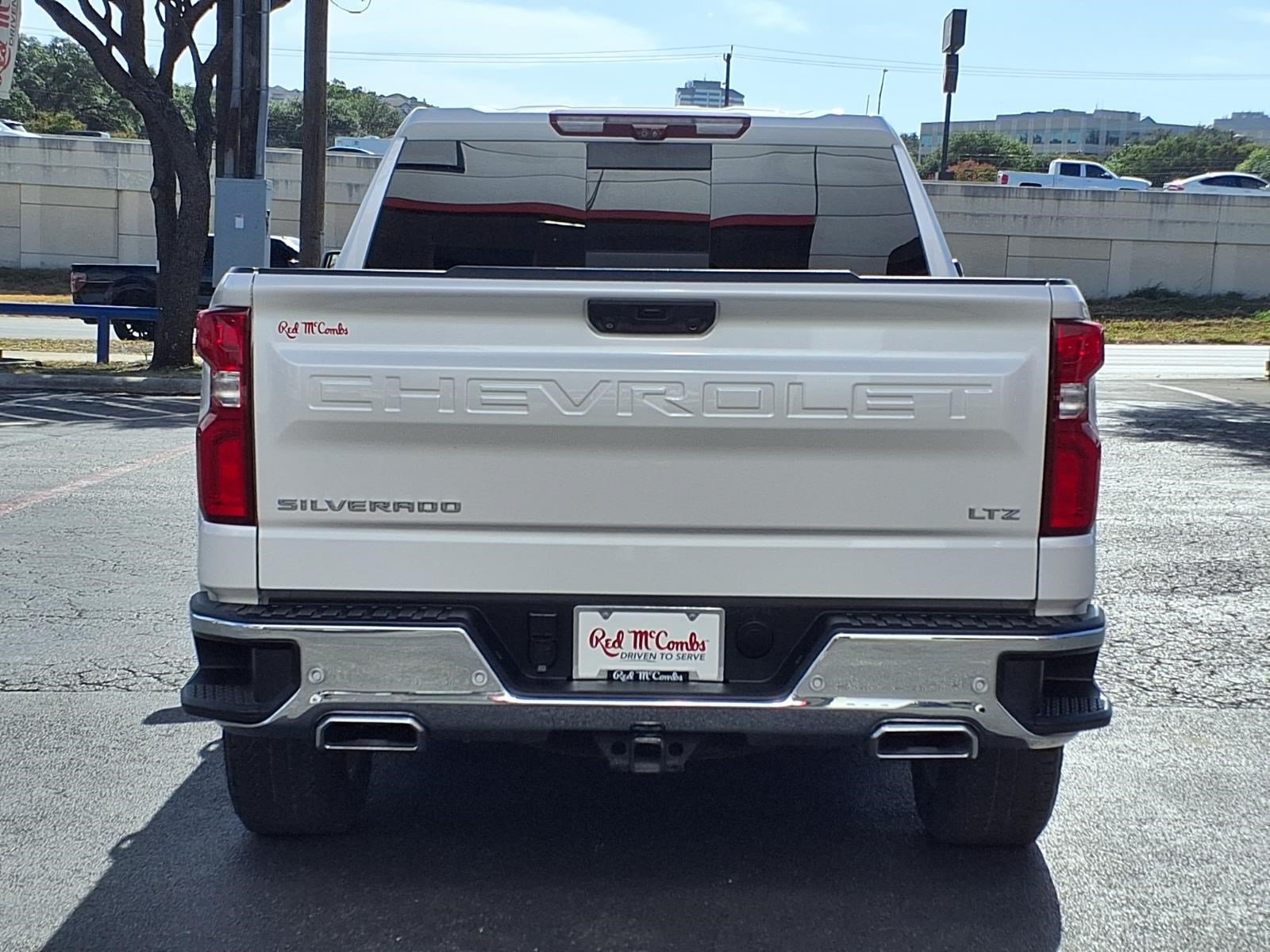 Used 2023 Chevrolet Silverado 1500 LTZ w/ Technology Package AWD/4WD image 7
