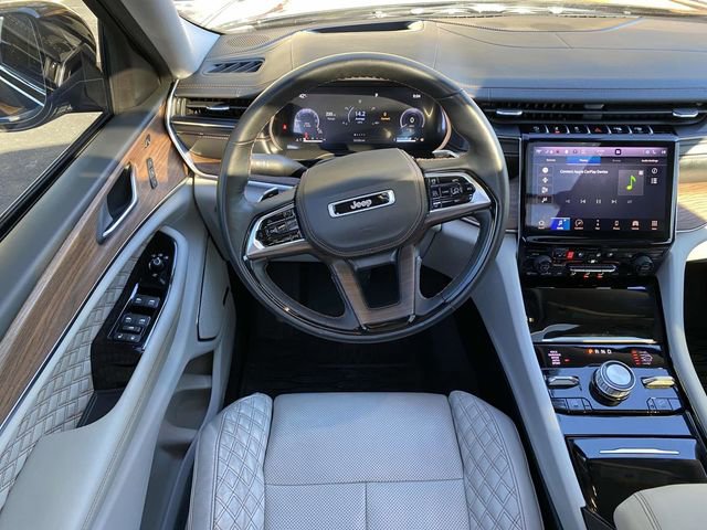 Used 2021 Jeep Grand Cherokee L Summit w/ Advanced Protech Group IV image 16