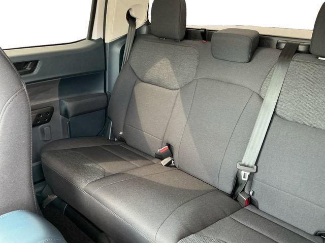 Certified 2025 Ford Maverick XL w/ Equipment Group 102A image 16