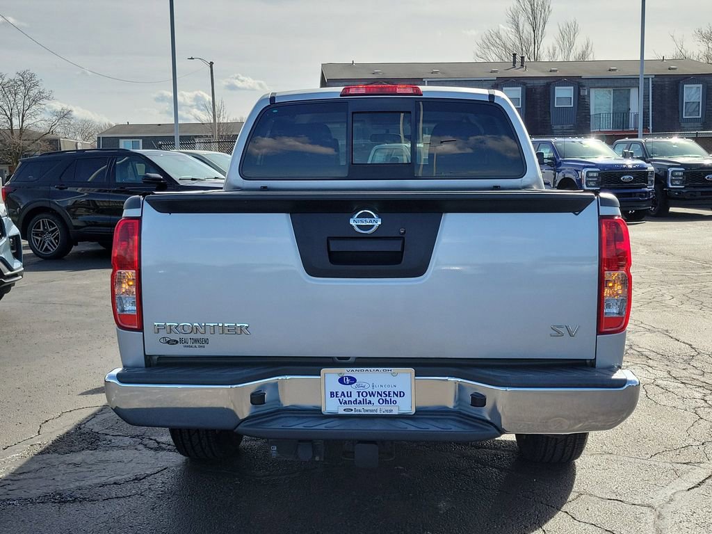 Used 2017 Nissan Frontier SV image 4