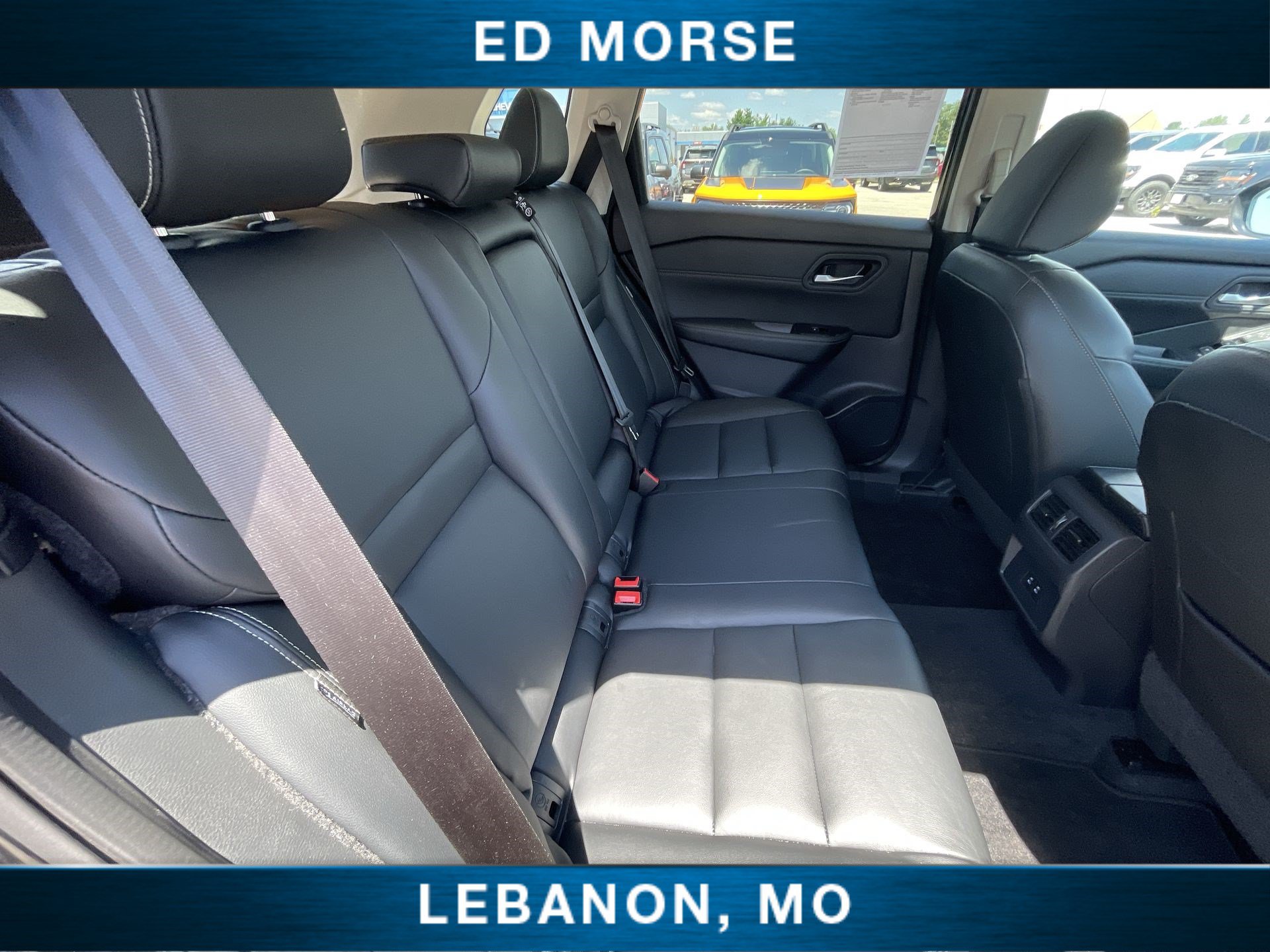 Used 2024 Nissan Rogue SL AWD/4WD image 24