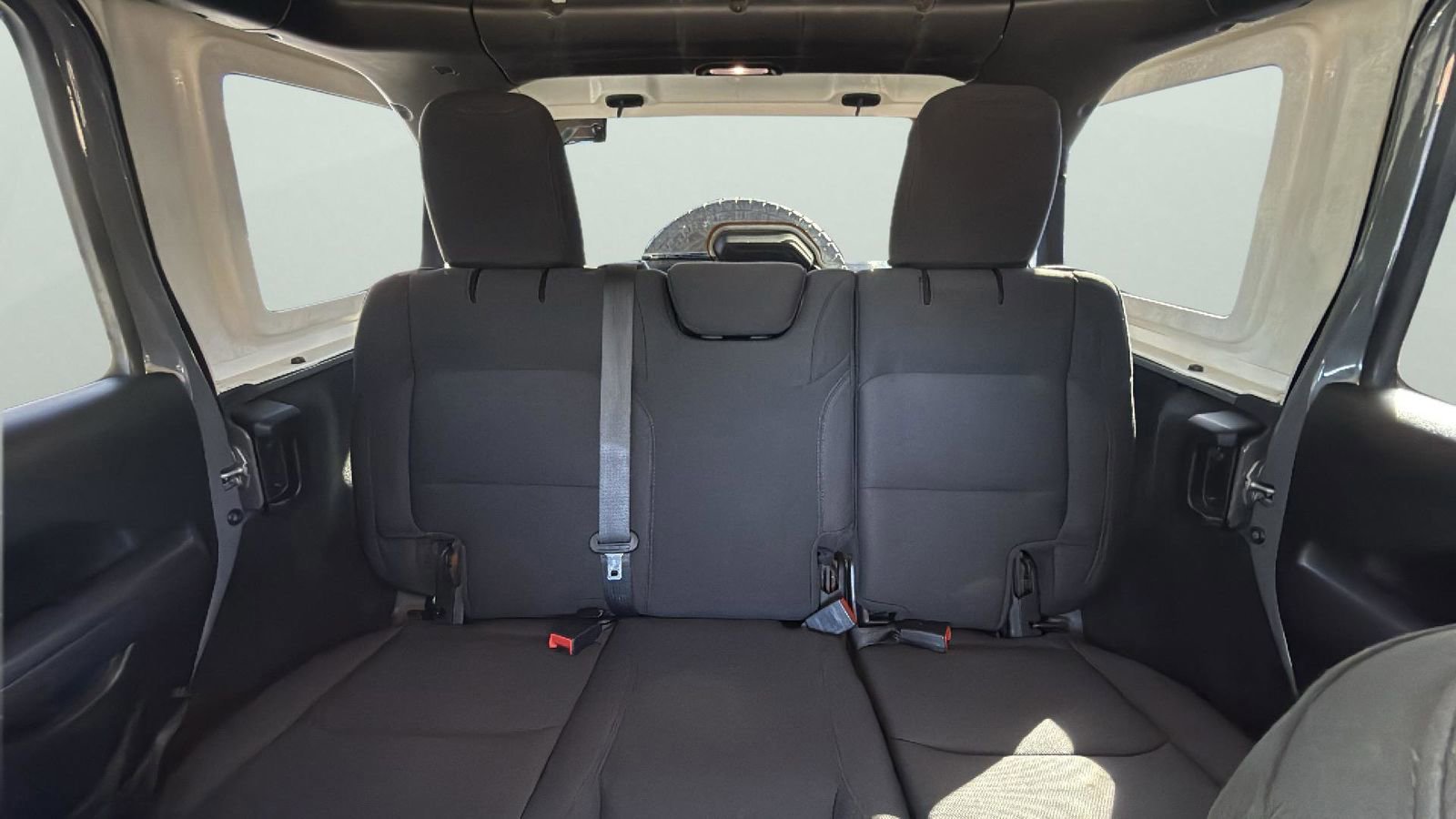 Used 2022 Jeep Wrangler Unlimited Sport AWD/4WD image 26