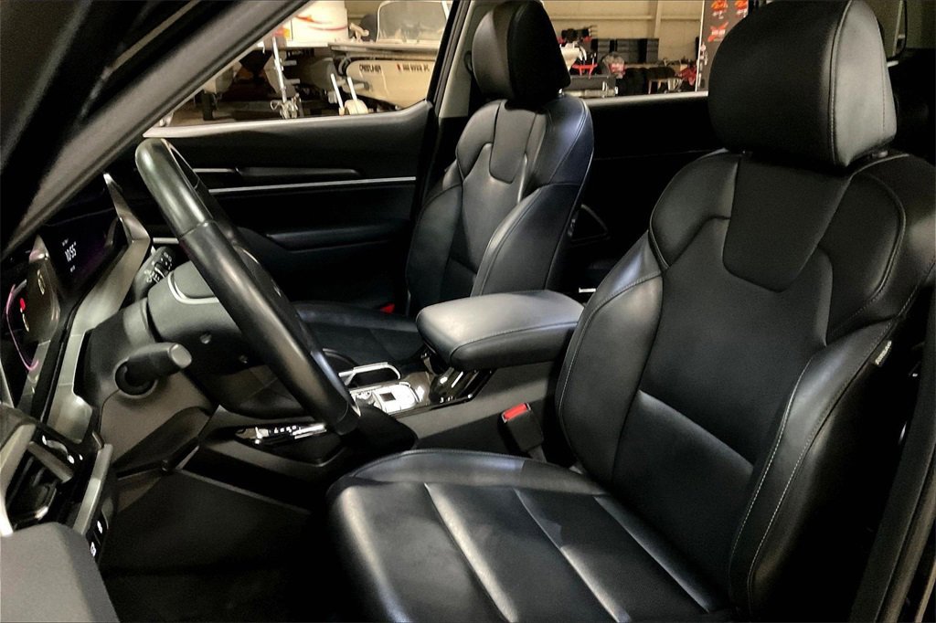 Used 2025 Kia Telluride S image 24