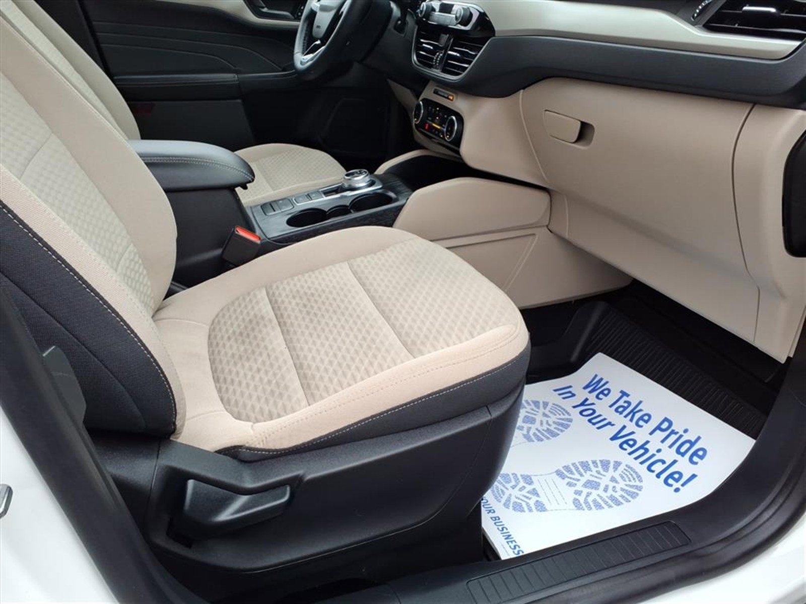 Certified 2022 Ford Escape SE w/ Convenience Package AWD/4WD image 10