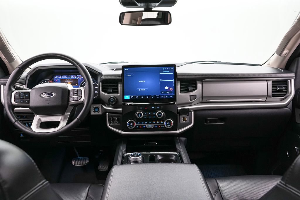Certified 2024 Ford Expedition XLT image 14