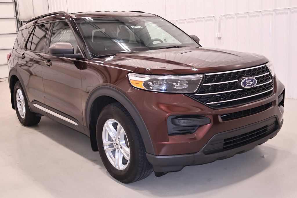 Certified 2020 Ford Explorer XLT w/ Class III Trailer Tow Package AWD/4WD image 4