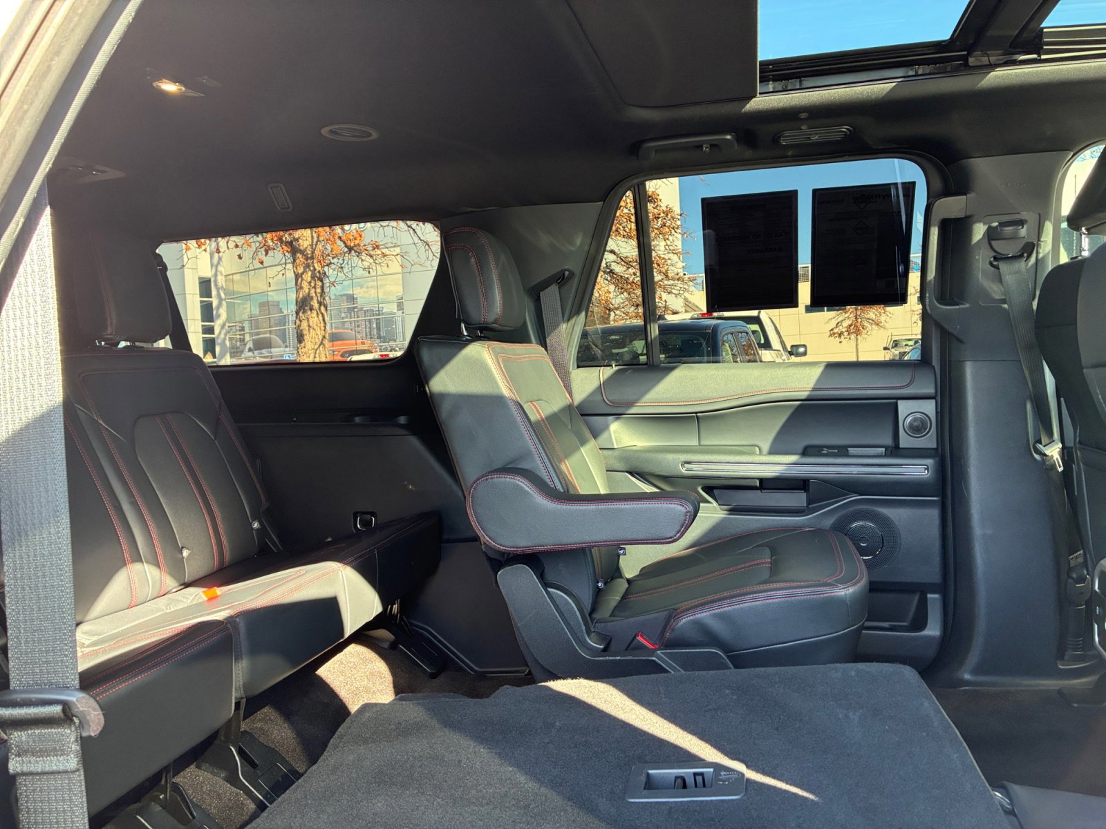 Certified 2022 Ford Expedition Max Limited image 18