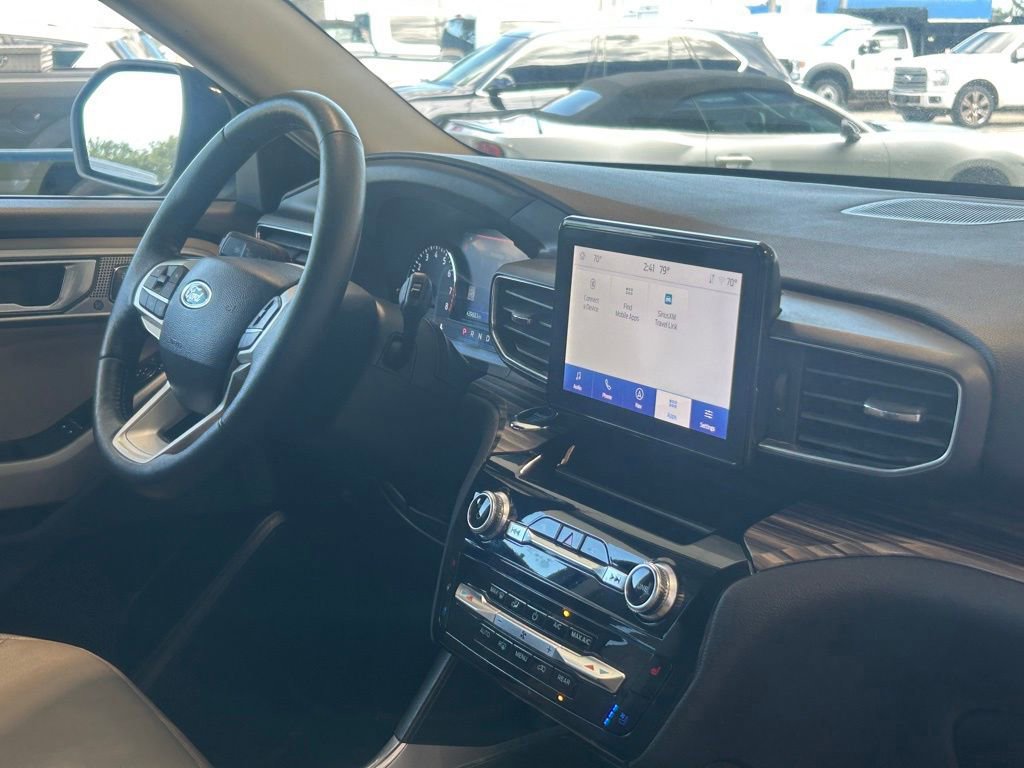 Certified 2023 Ford Explorer Limited w/ Equipment Group 301A image 28