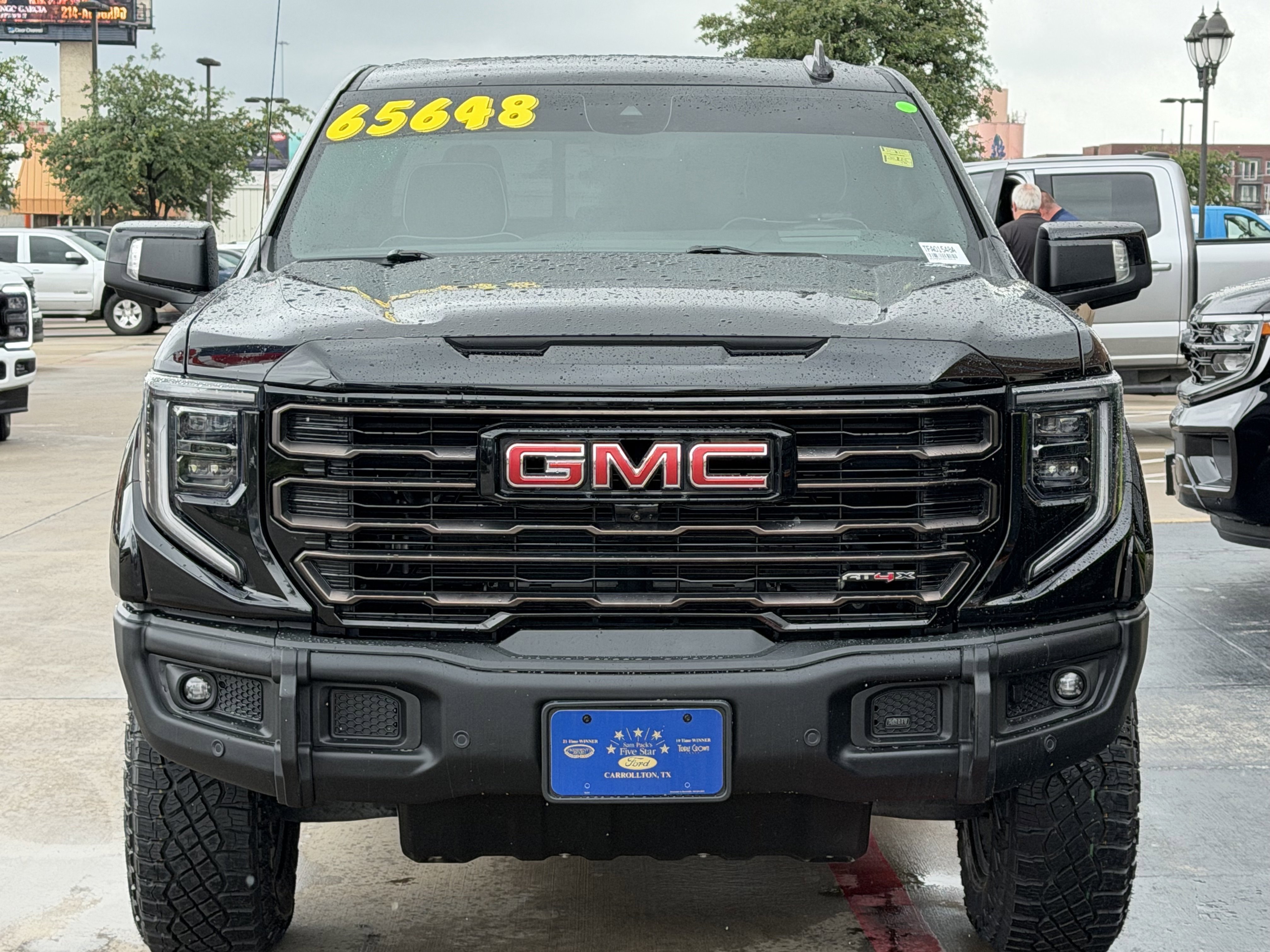 Used 2024 GMC Sierra 1500 AT4X w/ AT4X AEV Edition AWD/4WD image 8