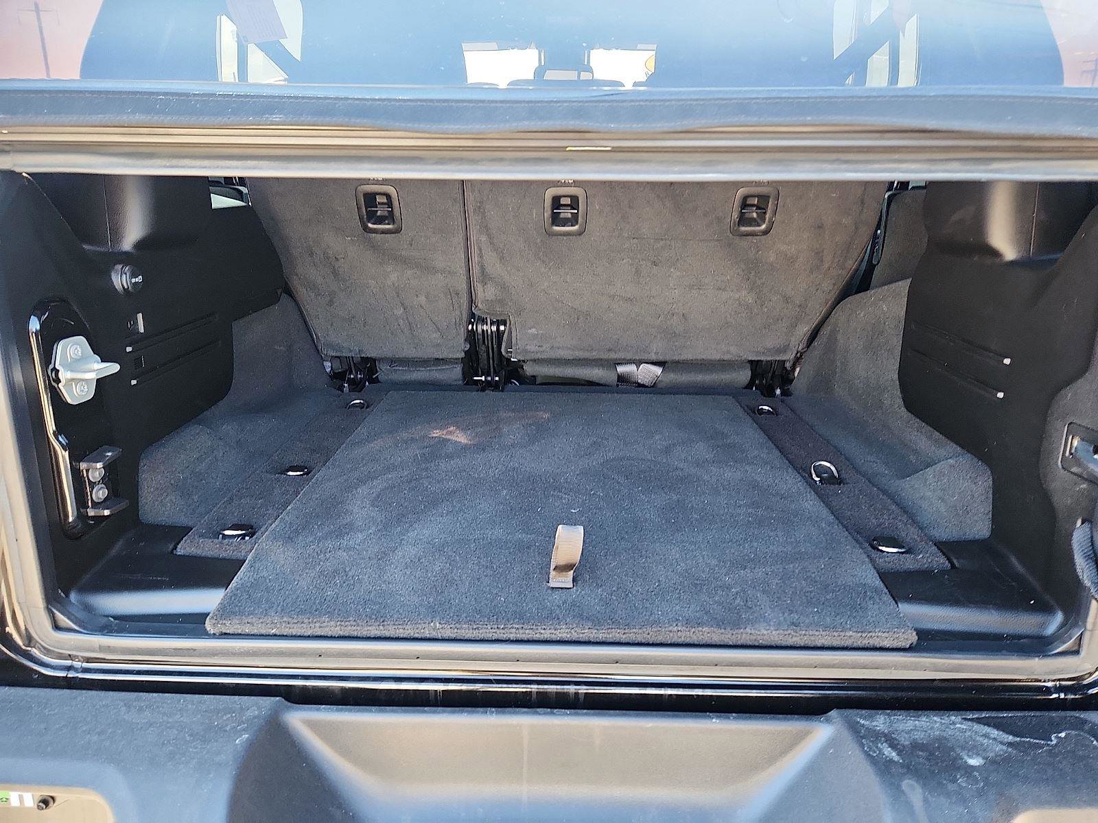 Used 2024 Jeep Wrangler Sport S image 29