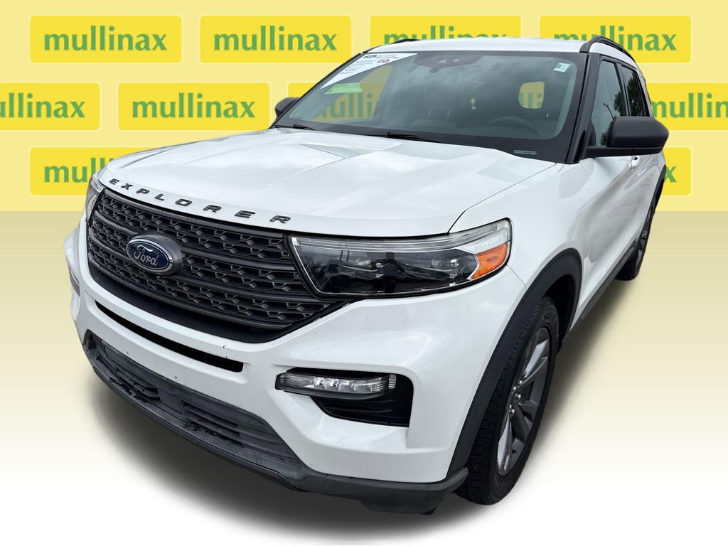 Certified 2021 Ford Explorer XLT w/ Equipment Group 202A RWD image 10