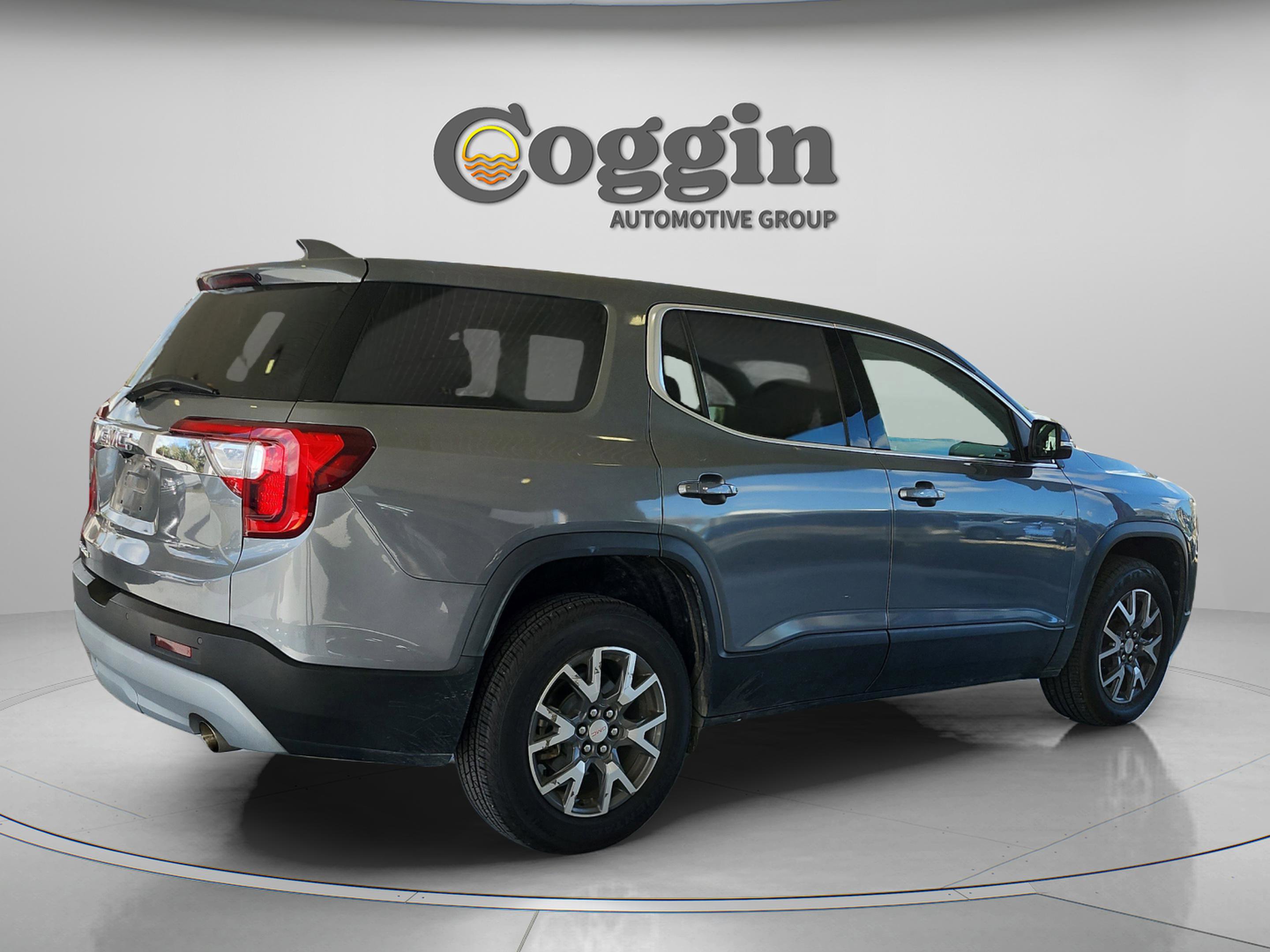 Used 2020 GMC Acadia SLE w/ LPO, Floor Liner Package image 6