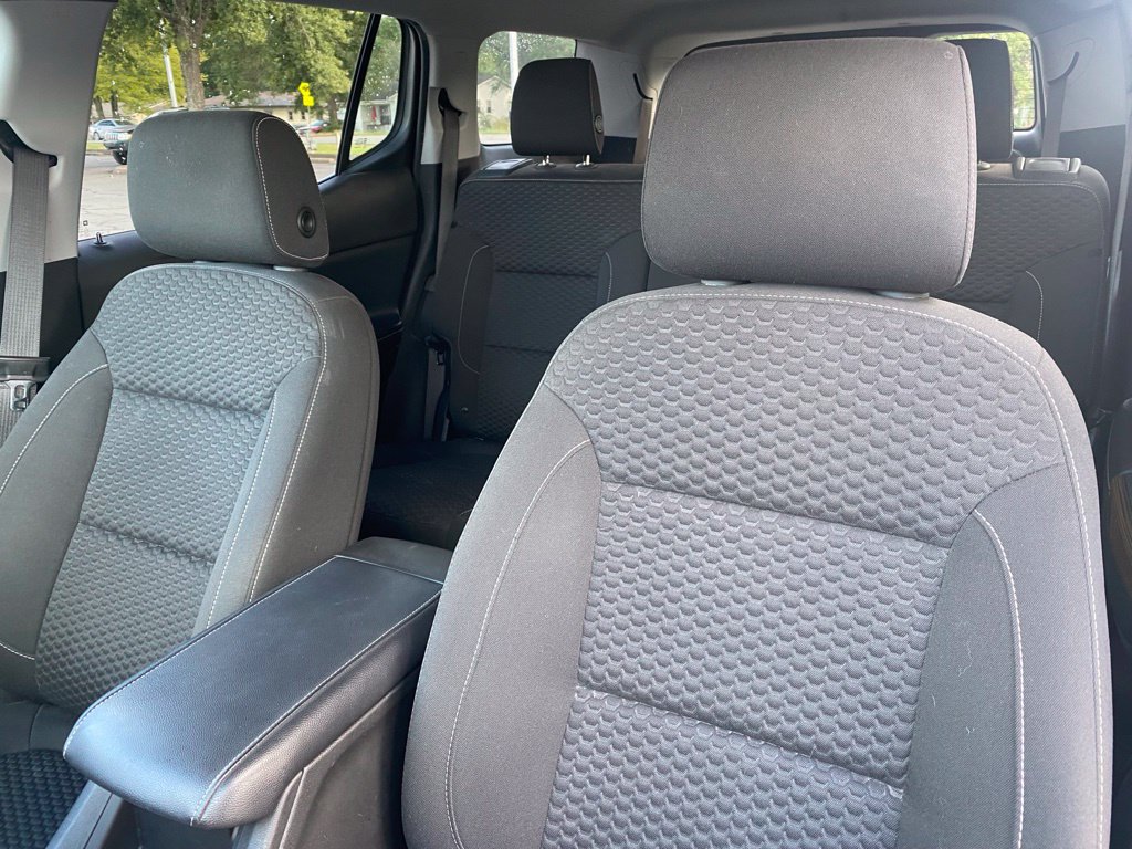 Used 2019 GMC Acadia SLE FWD image 17