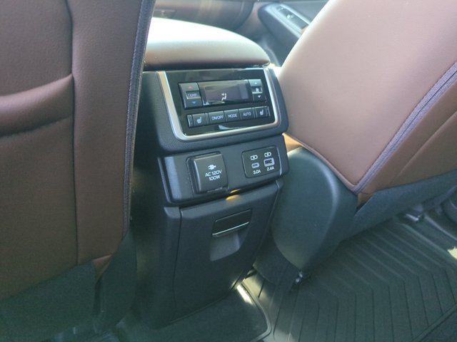 Used 2024 Subaru Ascent Touring w/ Popular Package #2 AWD/4WD image 31