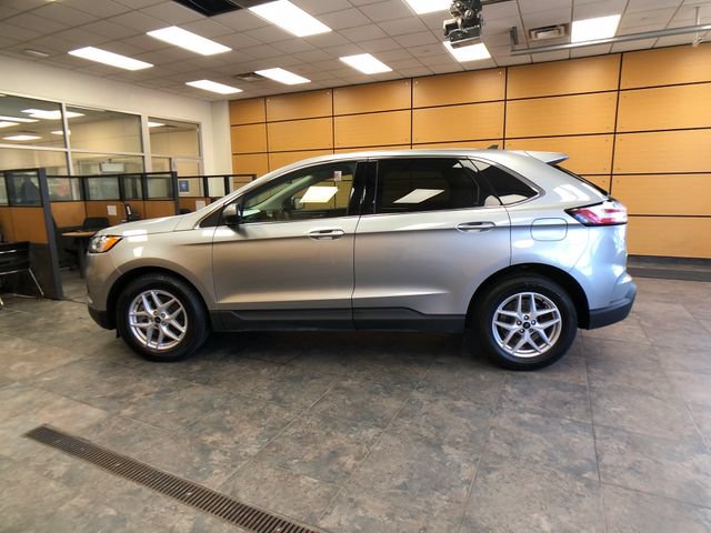 Certified 2024 Ford Edge SEL w/ Convenience Package AWD/4WD image 4
