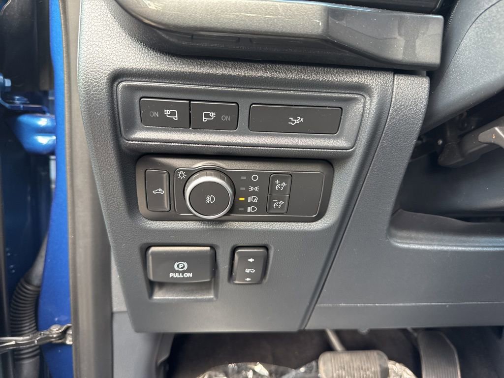 Certified 2022 Ford F150 XLT w/ Equipment Group 302A High image 11