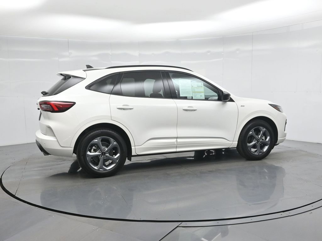 Certified 2023 Ford Escape ST-Line w/ Tech Pack #1 image 27