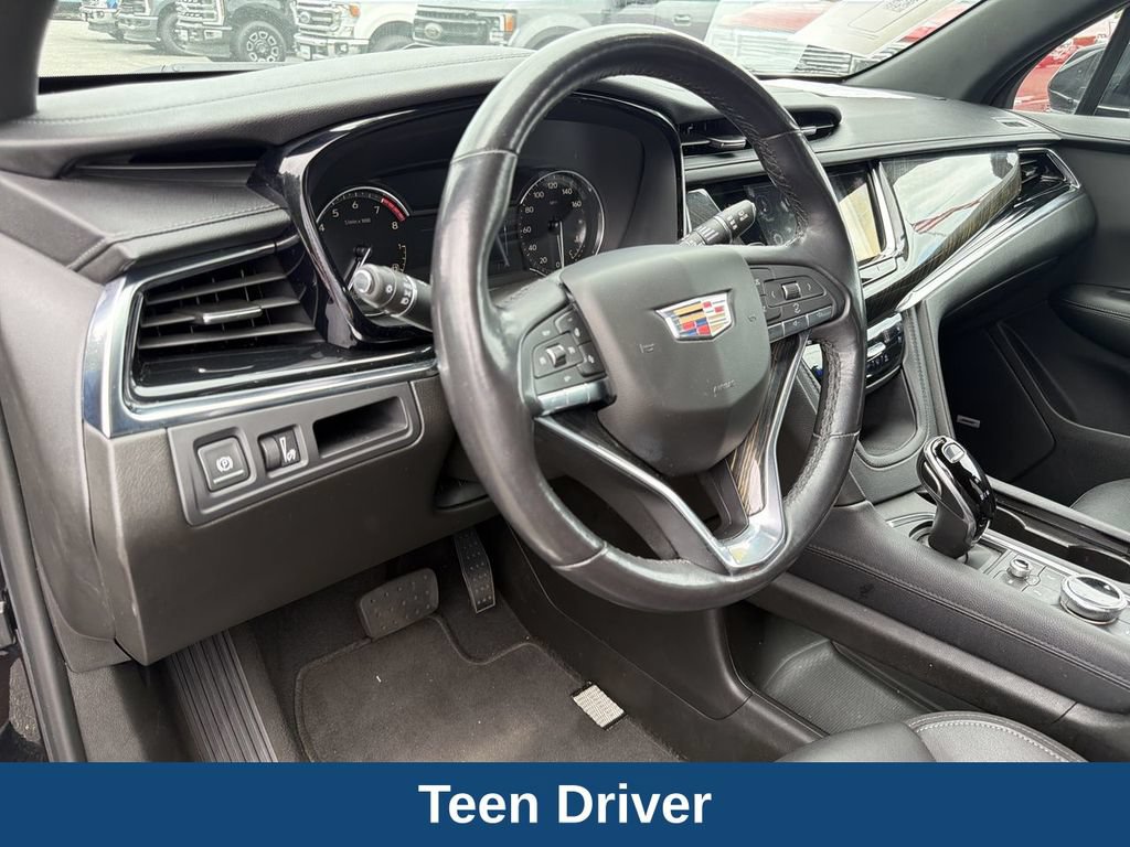 Used 2021 Cadillac XT6 Premium Luxury FWD image 12