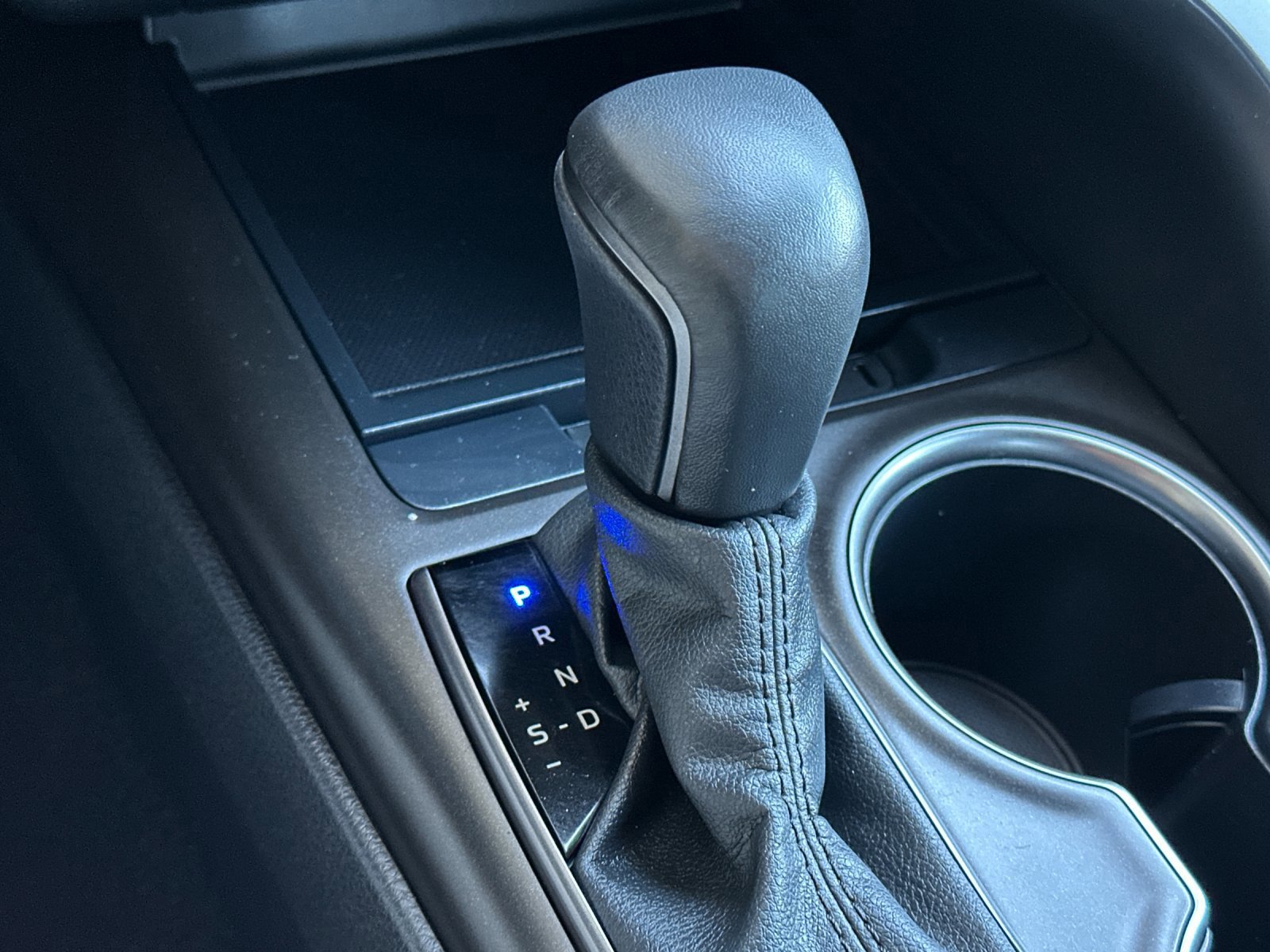 Used 2023 Toyota Camry SE image 20