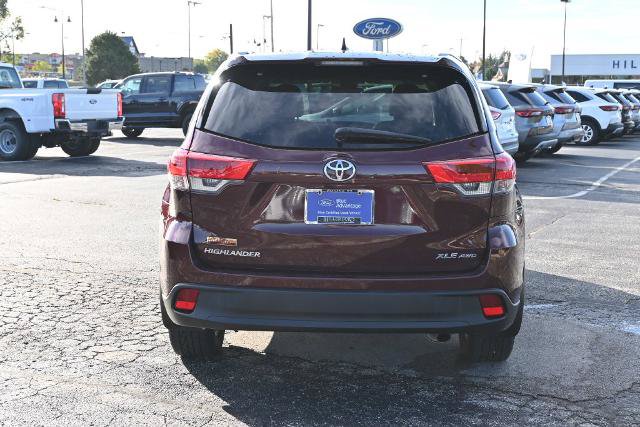 Used 2019 Toyota Highlander XLE AWD/4WD image 10