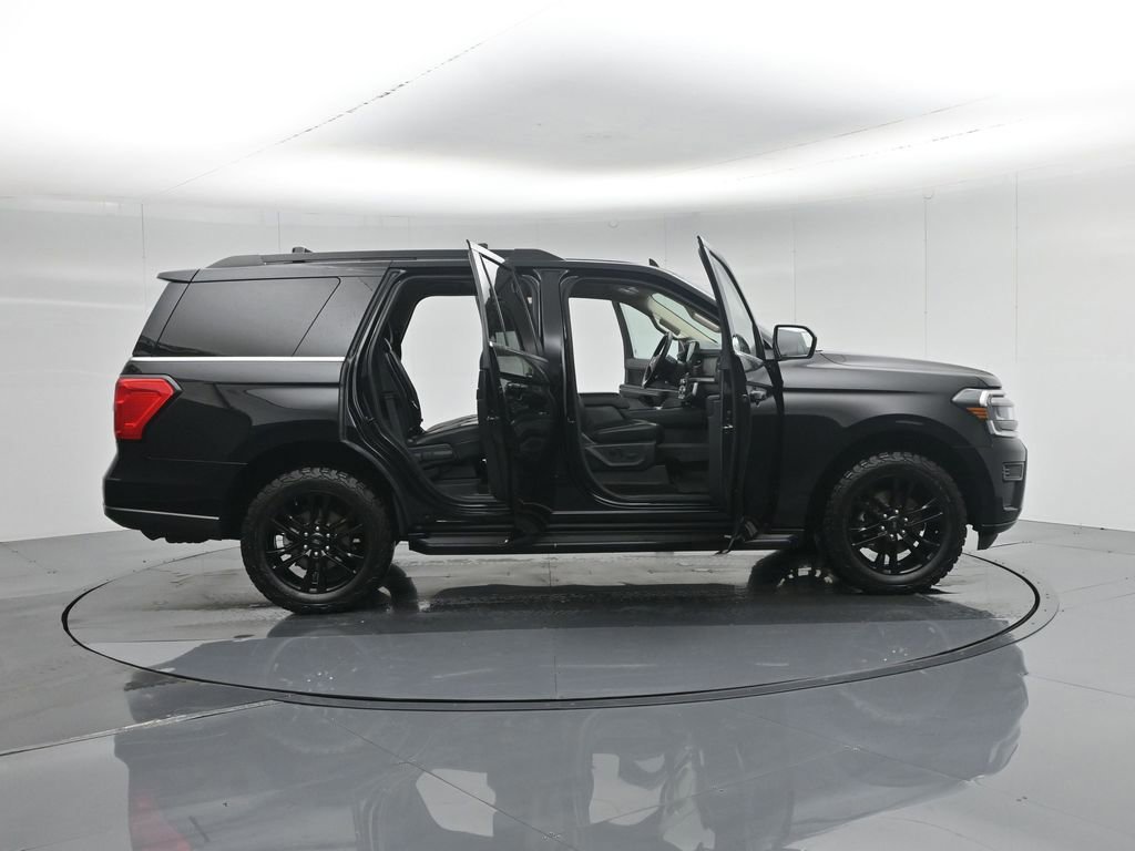 Certified 2022 Ford Expedition XLT image 34