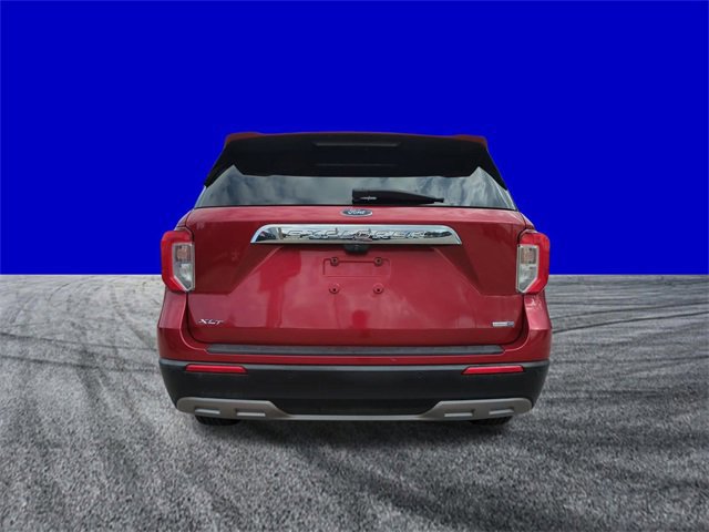 Certified 2020 Ford Explorer XLT w/ Equipment Group 202A image 4