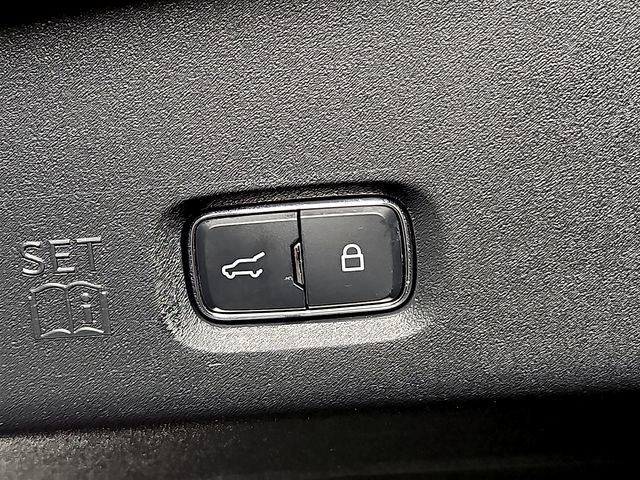 Certified 2025 Ford Expedition Active image 34