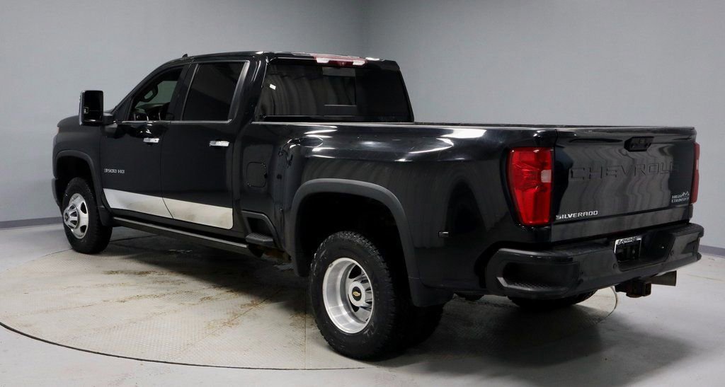 Used 2021 Chevrolet Silverado 3500 High Country image 3