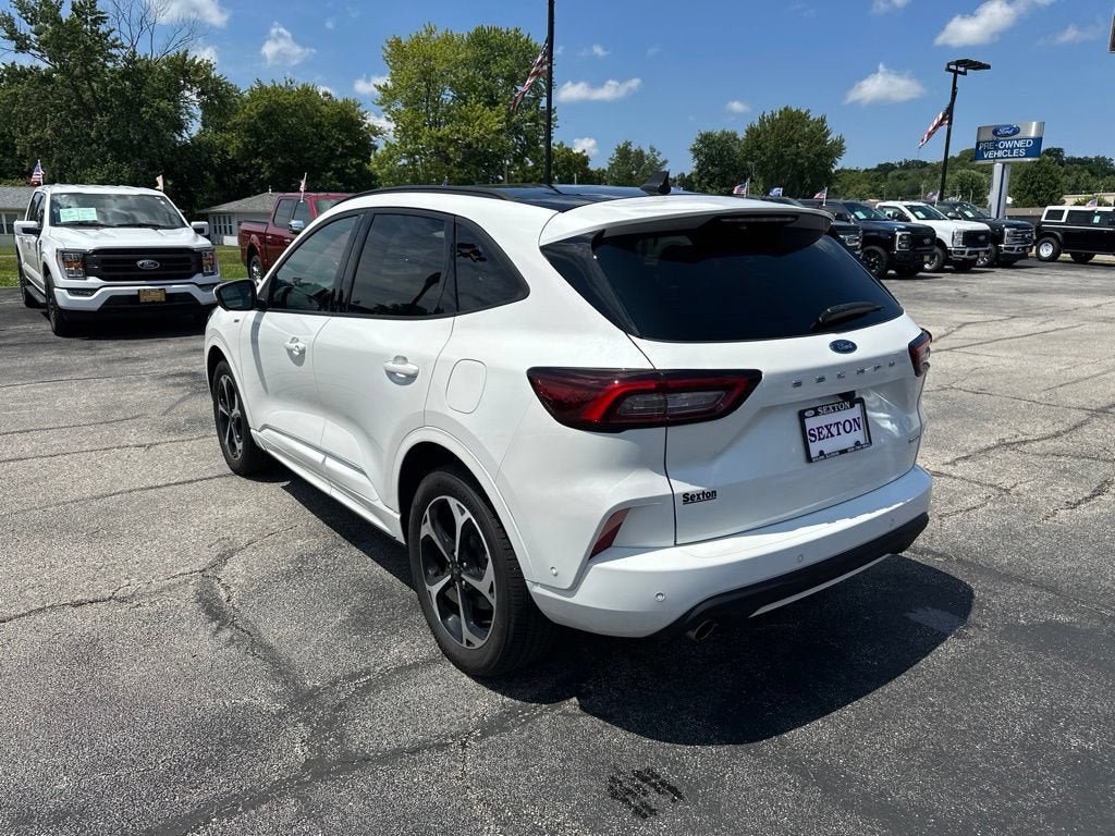 Certified 2024 Ford Escape ST-Line Elite w/ Premium Technology Package AWD/4WD image 5