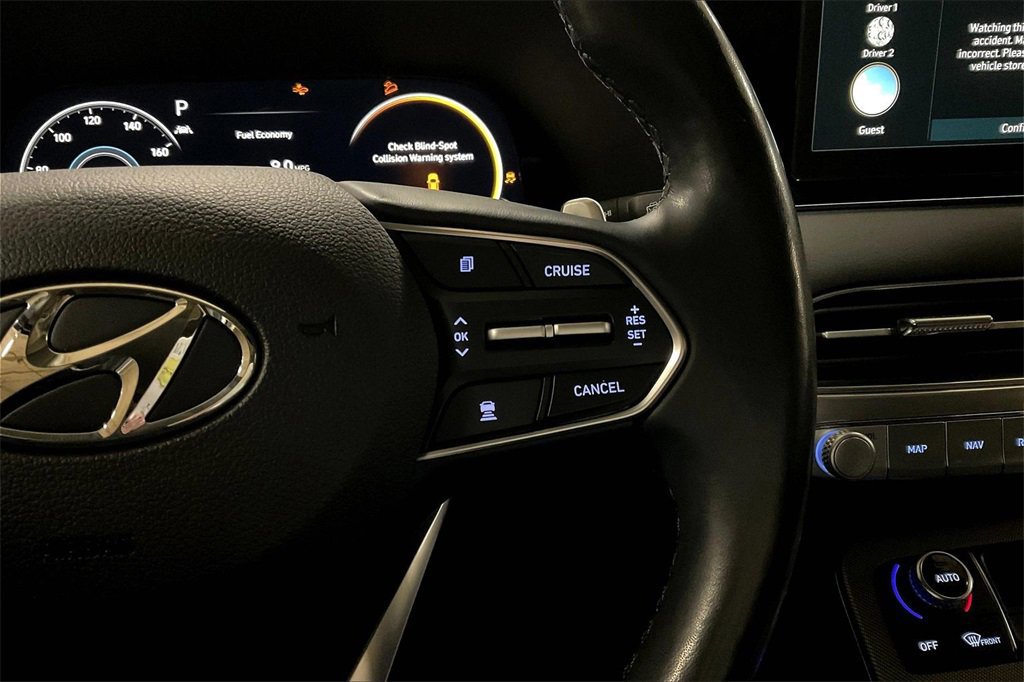 Used 2021 Hyundai Palisade Limited image 18