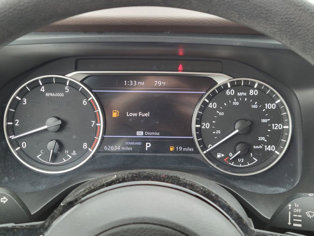 Used 2023 Nissan Rogue SV image 32