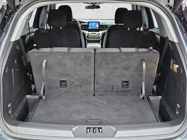 Certified 2024 Ford Explorer XLT RWD image 6