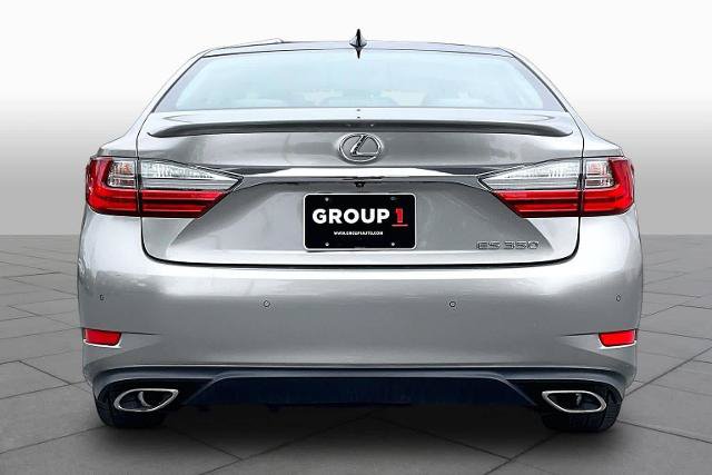 Used 2017 Lexus ES 350 w/ Luxury Package FWD image 4