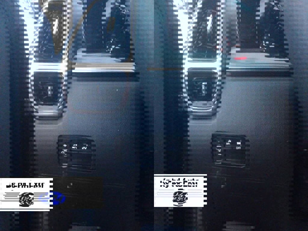 Used 2022 Kia Sorento LX image 29