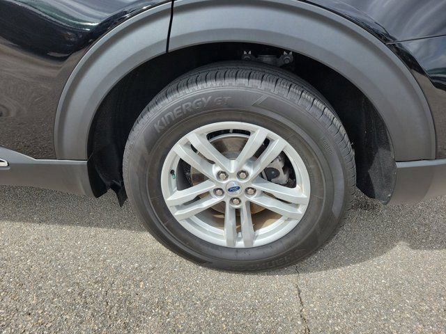 Certified 2024 Ford Explorer XLT image 9