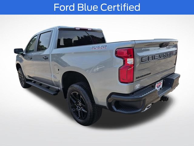 Used 2026 Chevrolet Silverado 1500 LT Trail Boss w/ LPO, Dark Essentials Package AWD/4WD image 9