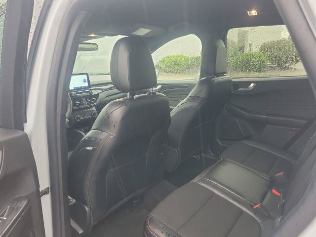 Certified 2025 Ford Escape ST-Line Select AWD/4WD image 10