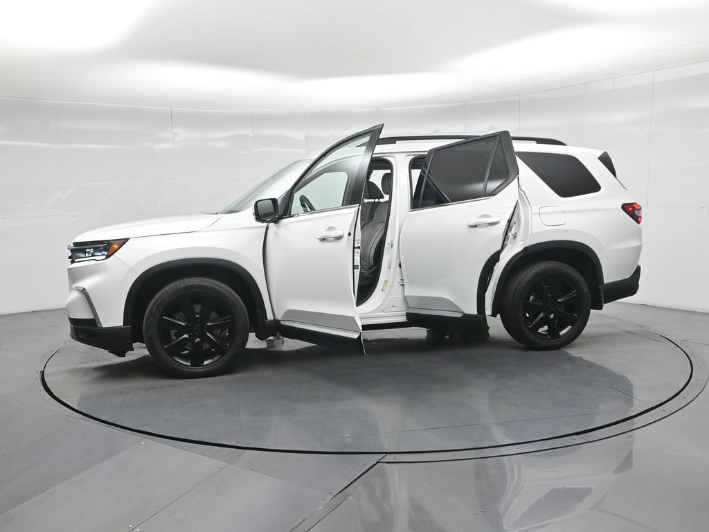 Used 2023 Honda Pilot Elite image 36